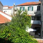 Dube Apartment *