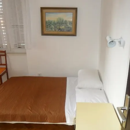 Dube * ספליט