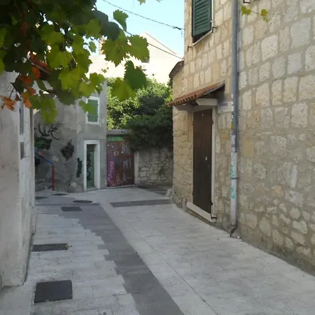 Dube ספליט