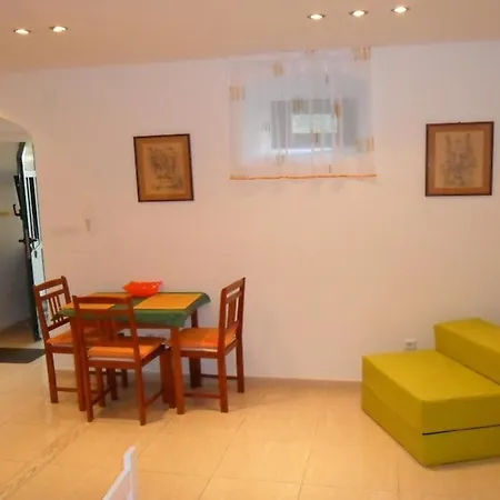 Apartman Dube *